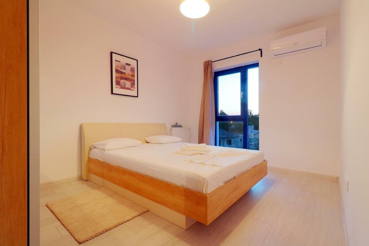 Maia Apartment *